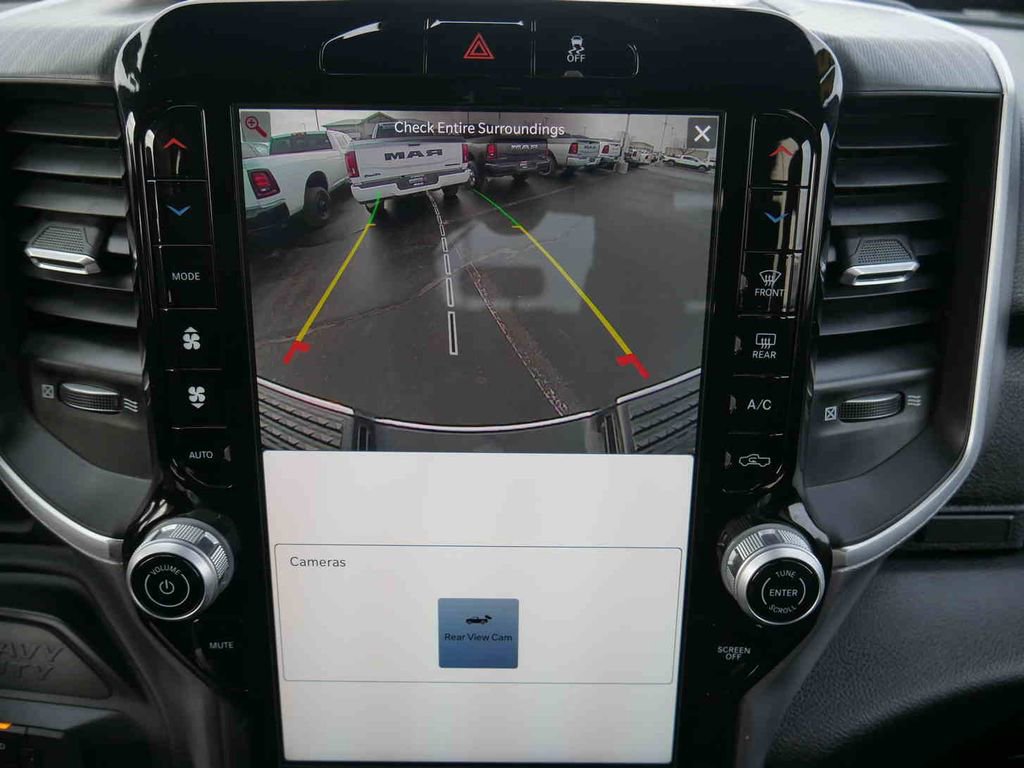 Certified 2025 RAM 3500 Big Horn image 35