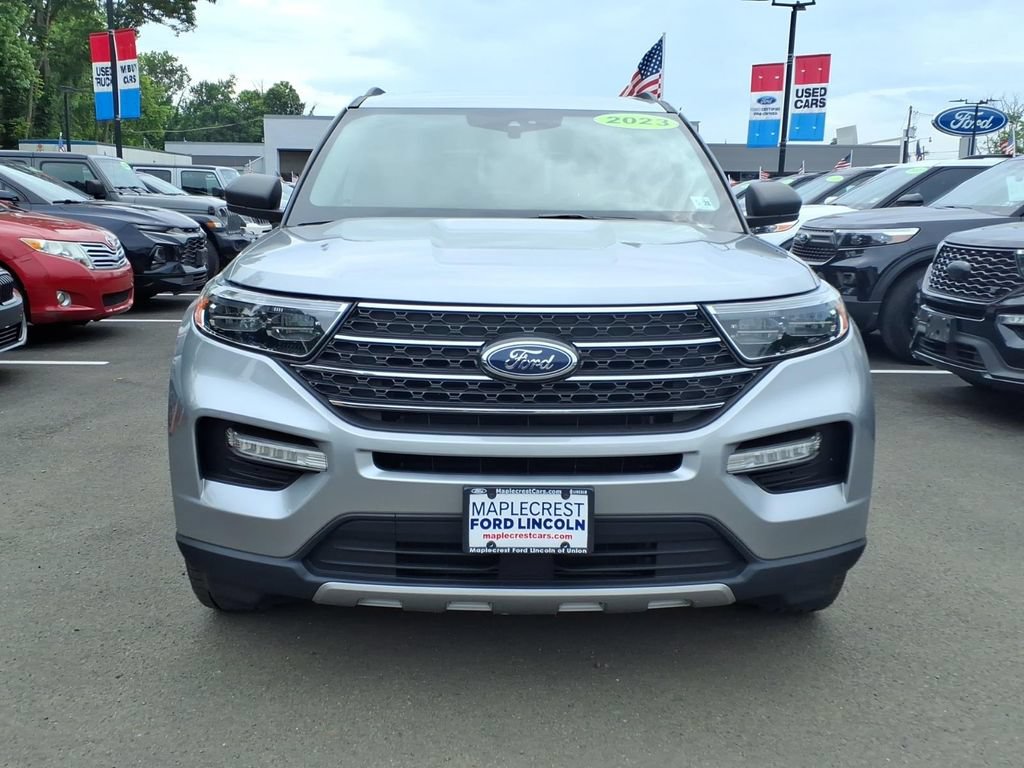 Certified 2023 Ford Explorer XLT w/ Equipment Group 202A AWD/4WD image 20