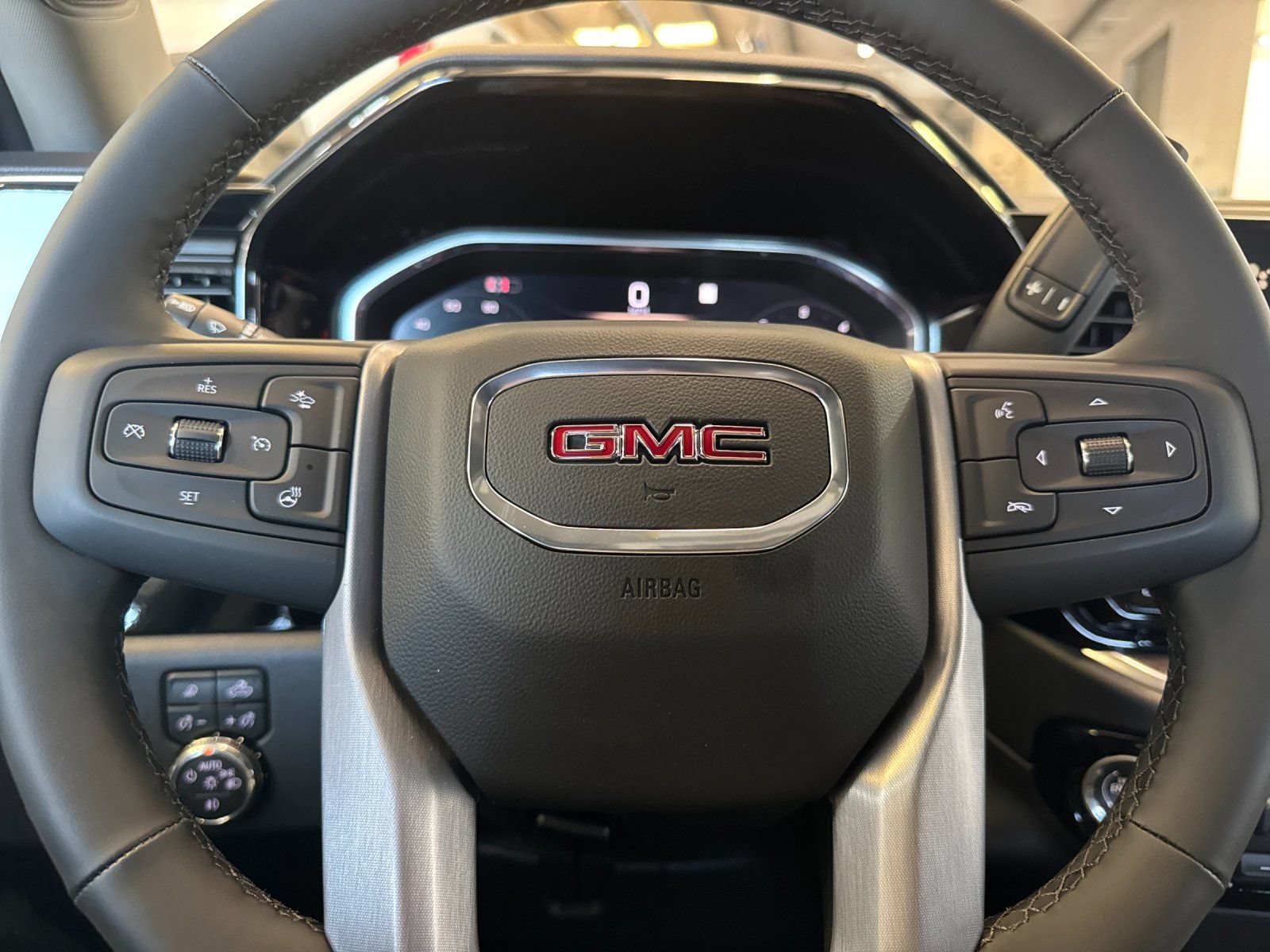 New 2026 GMC Sierra 2500 SLT w/ SLT Premium Package AWD/4WD image 27