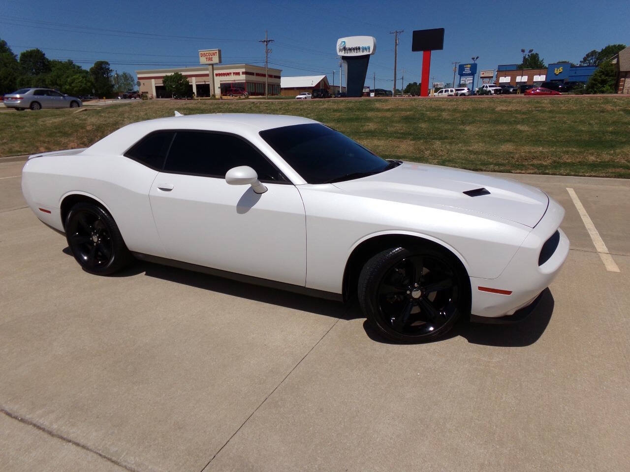Used 2015 Dodge Challenger R/T w/ Quick Order Package 22B R/T RWD image 12