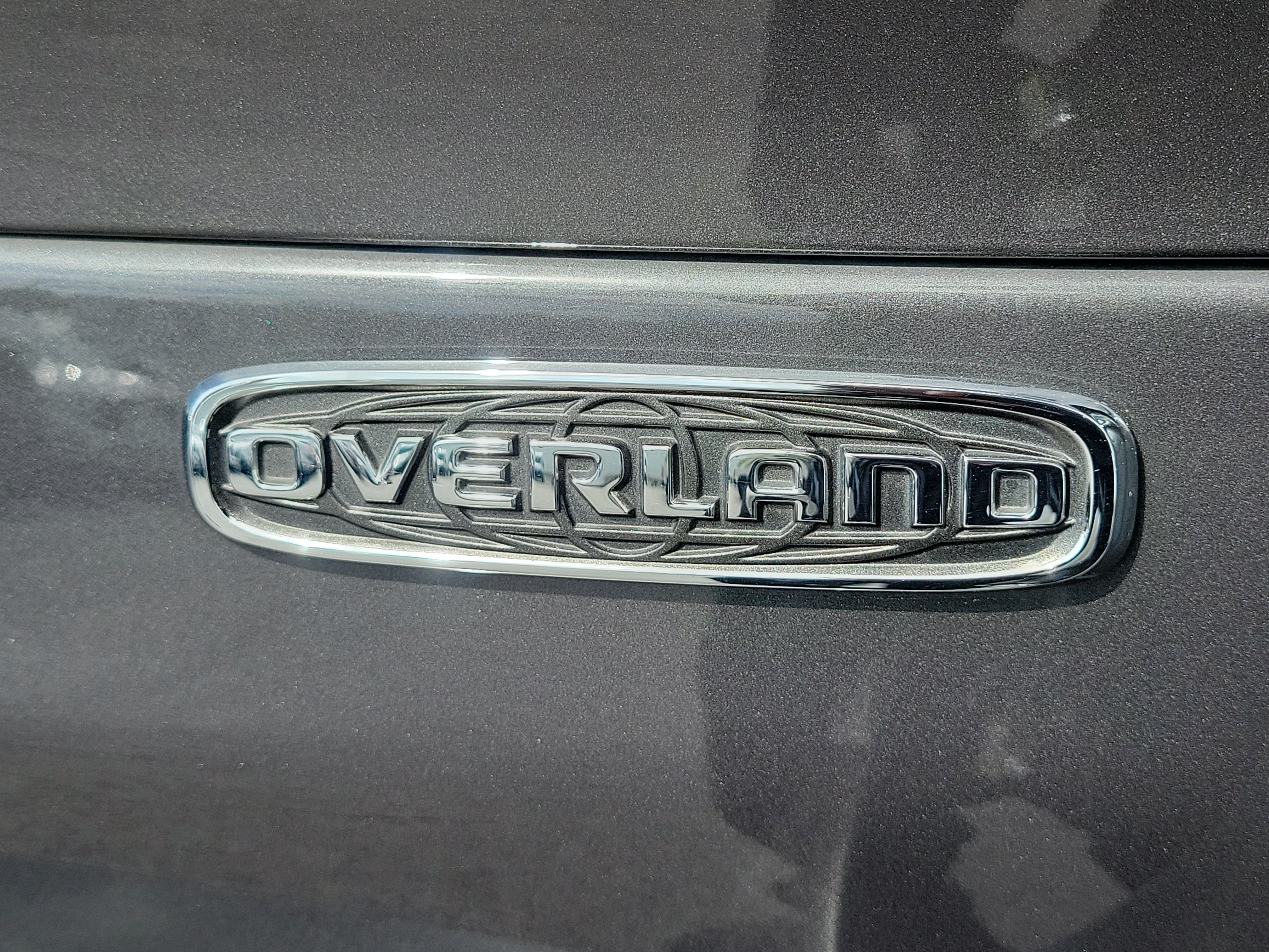 Used 2022 Jeep Grand Cherokee L Overland RWD image 10