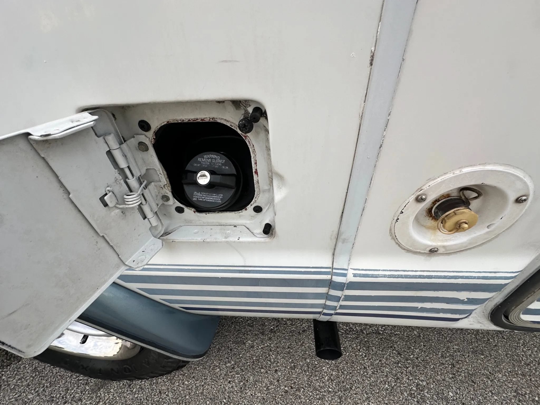 Used 1997 Dodge B3500 RWD image 29