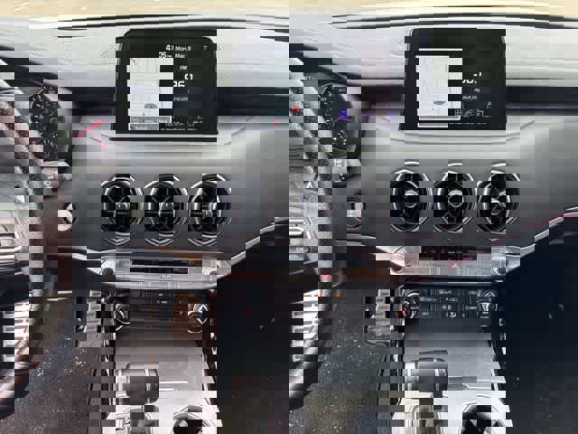 Used 2021 Kia Stinger GT1 image 19