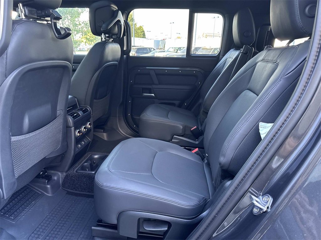 New 2025 Land Rover Defender 130 S image 12
