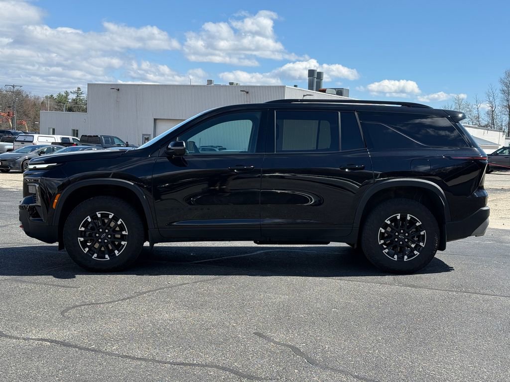 Used 2024 Chevrolet Traverse Z71 w/ Enhanced Driving Package AWD/4WD image 2