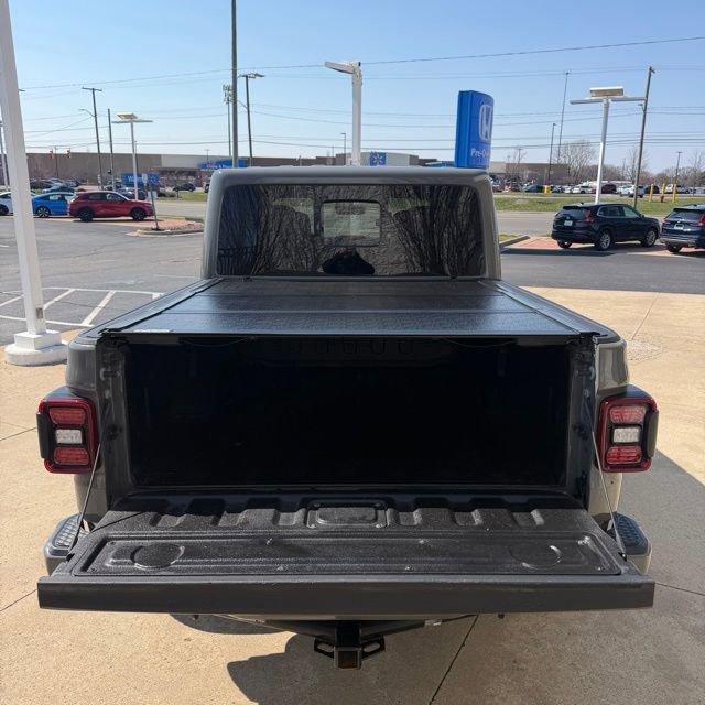 Used 2022 Jeep Gladiator Overland AWD/4WD image 12
