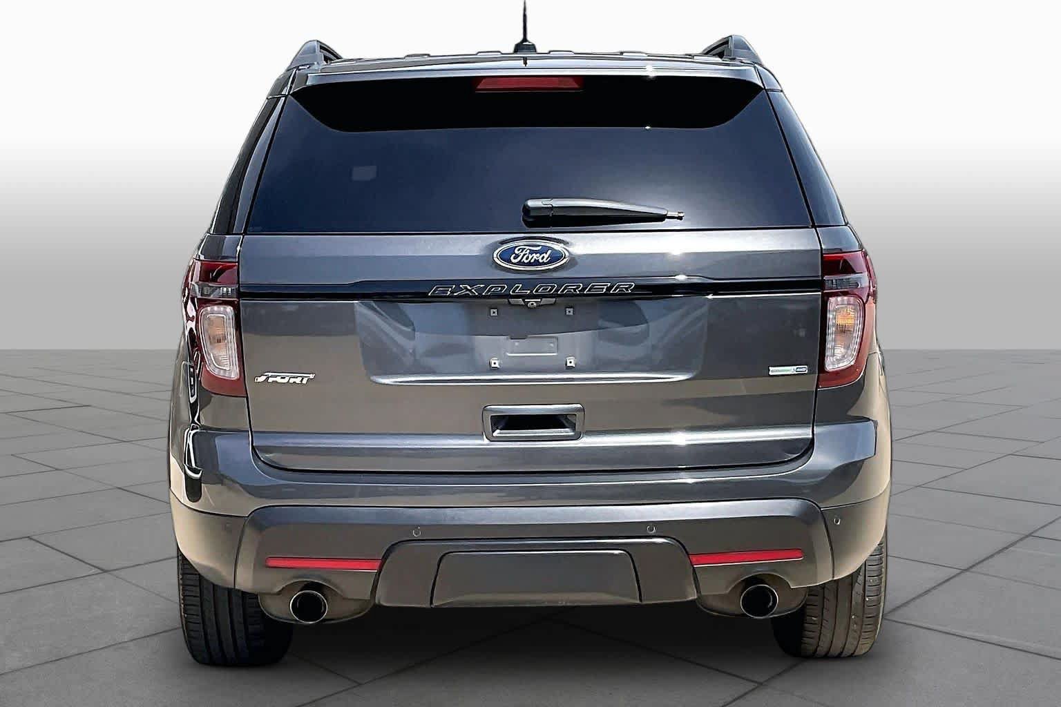 Used 2015 Ford Explorer Sport w/ Equipment Group 401A AWD/4WD image 5