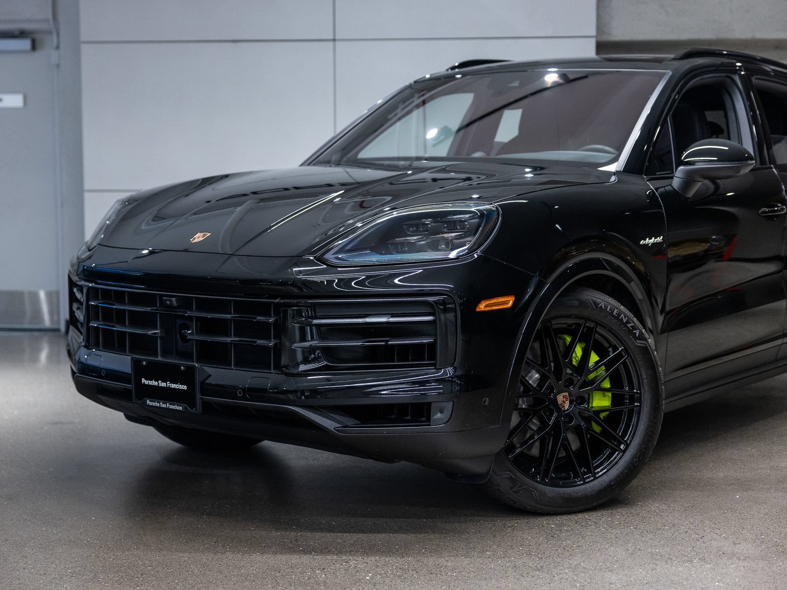 Certified 2026 Porsche Cayenne E-Hybrid AWD/4WD image 22