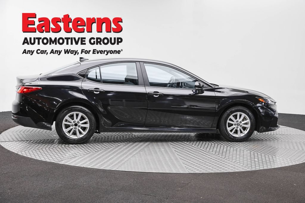 Used 2026 Toyota Camry LE FWD image 5