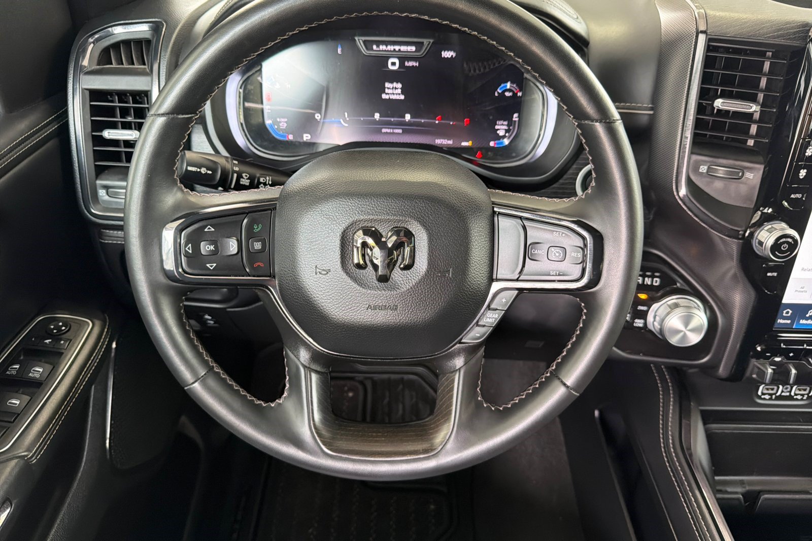 Used 2023 RAM 1500 Limited AWD/4WD image 18