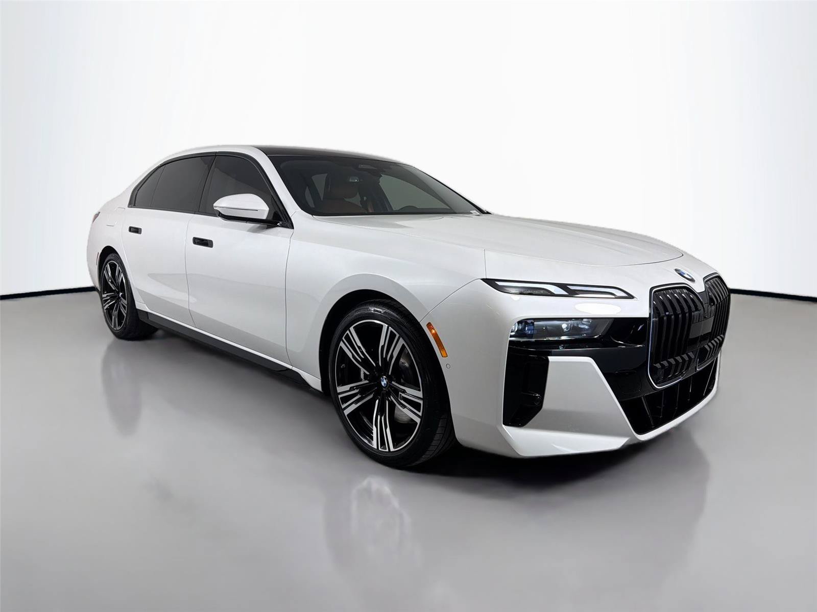 New 2026 BMW 740i w/ Premium Package RWD image 3