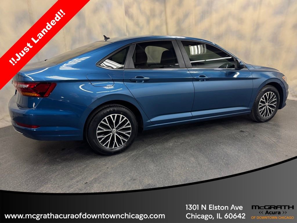 Used 2019 Volkswagen Jetta SE w/ Cold Weather Package image 10