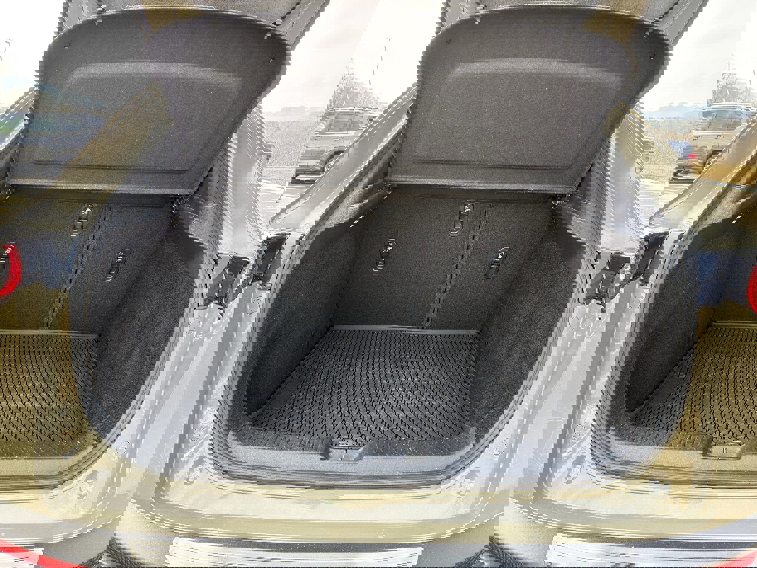 Used 2024 MAZDA CX-30 Carbon image 12