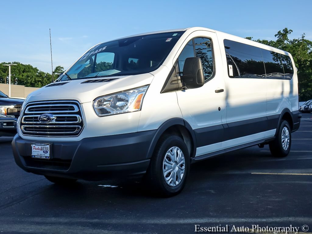 Used 2017 Ford Transit 350 XLT RWD image 2