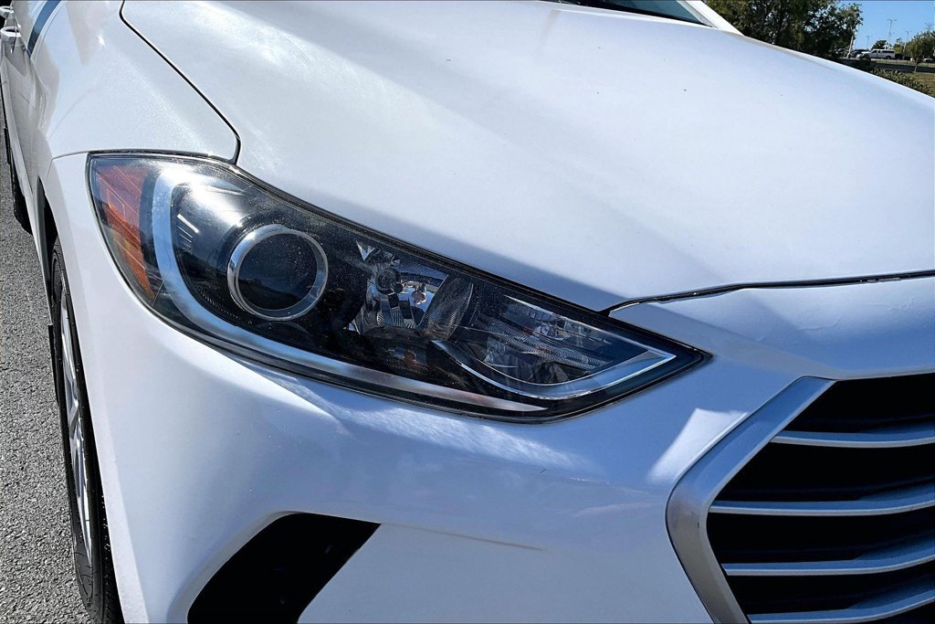 Used 2018 Hyundai Elantra SE FWD image 30