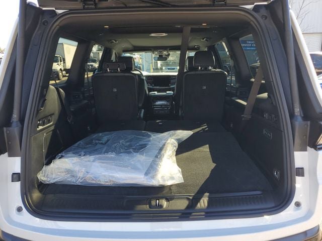 New 2026 Jeep Grand Wagoneer Limited w/ Premium Group II image 9