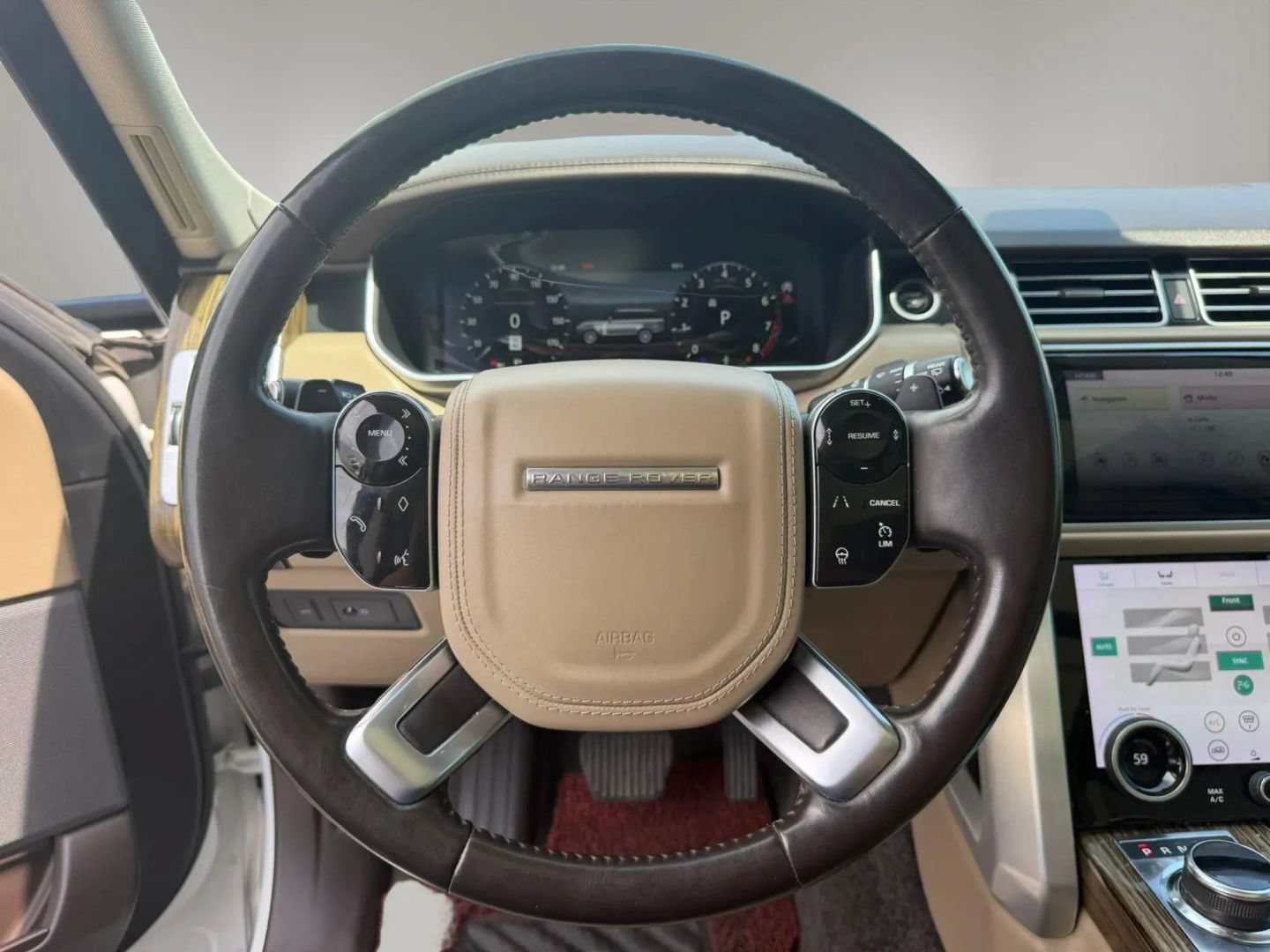 Used 2018 Land Rover Range Rover Supercharged AWD/4WD image 22