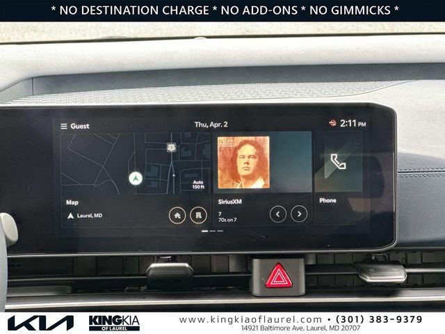 Used 2025 Kia Carnival EX image 3