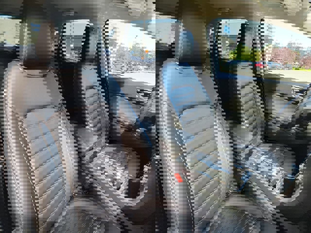 Used 2023 Ford Edge SEL image 20