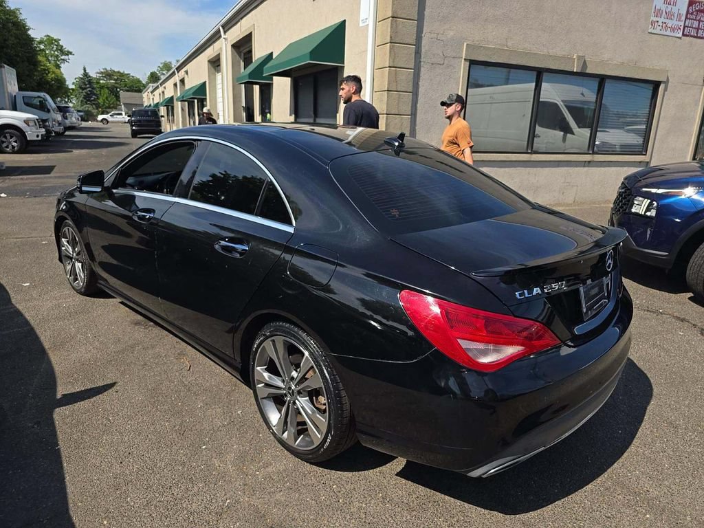 Used 2019 Mercedes-Benz CLA 250 4MATIC image 2
