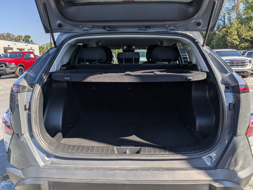 Used 2025 Hyundai Kona SEL image 13