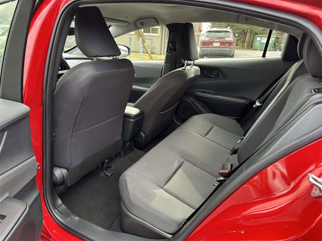 Used 2024 Toyota Prius LE image 15