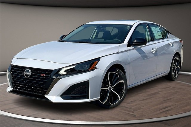 New 2025 Nissan Altima 2.5 SR w/ SR Premium Package