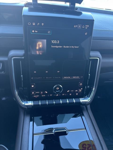 Used 2025 GMC Yukon Denali Ultimate w/ LPO, Floor Liner Package image 25