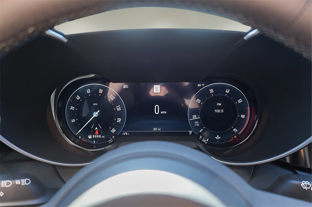 New 2025 Alfa Romeo Giulia w/ Driving Assist Package image 11