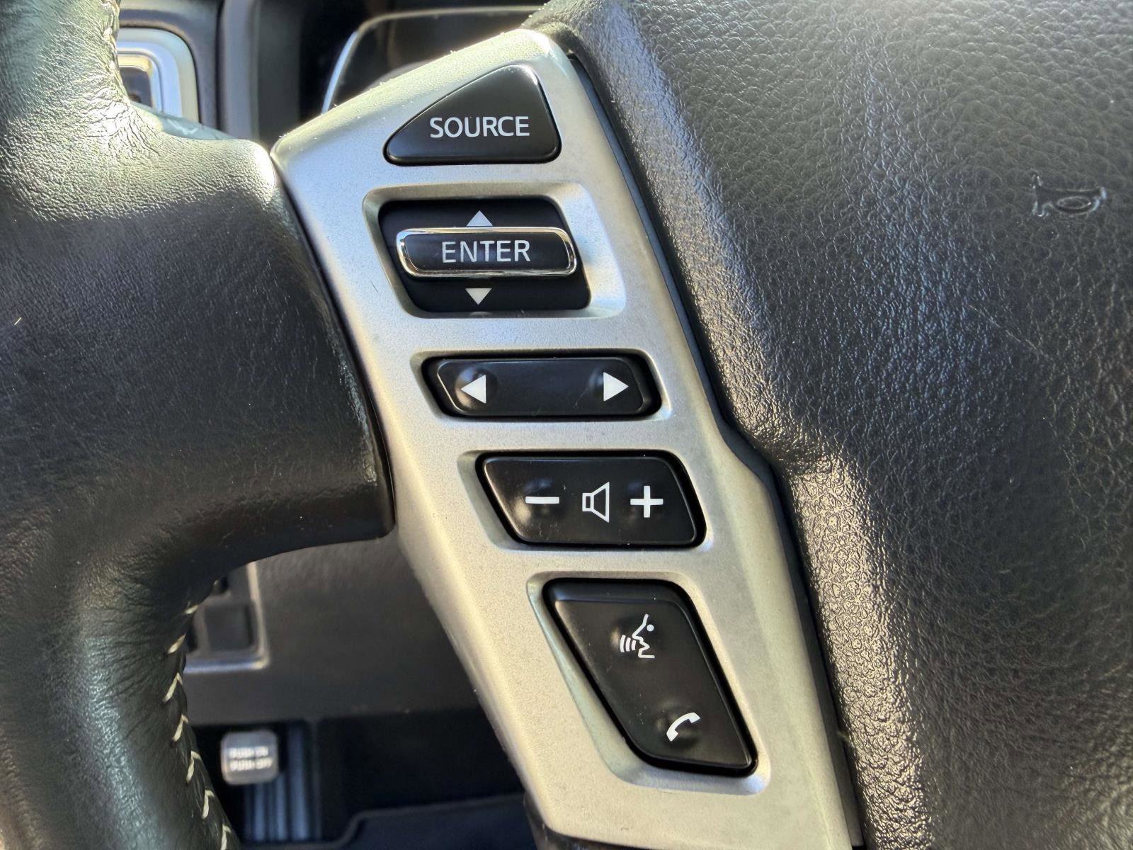 Used 2019 Nissan Titan PRO-4X w/ Pro-4x Convenience Package image 8