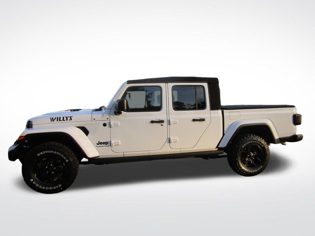 Used 2024 Jeep Gladiator Willys image 2