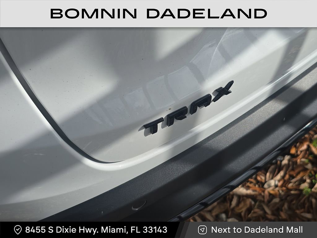 Used 2025 Chevrolet Trax RS w/ Driver Confidence Package image 12