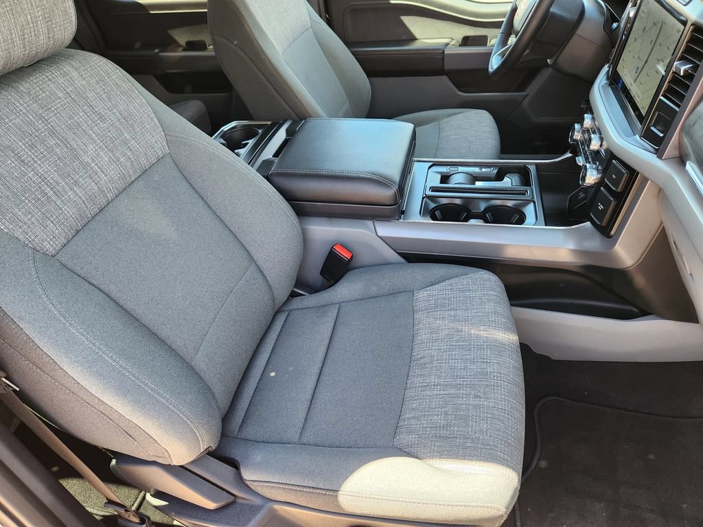Used 2023 Ford F150 Lightning XLT AWD/4WD image 24