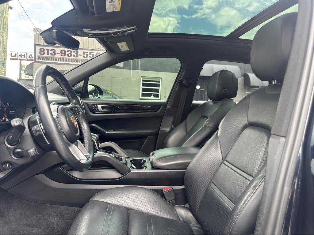 Used 2019 Porsche Cayenne S AWD/4WD image 9