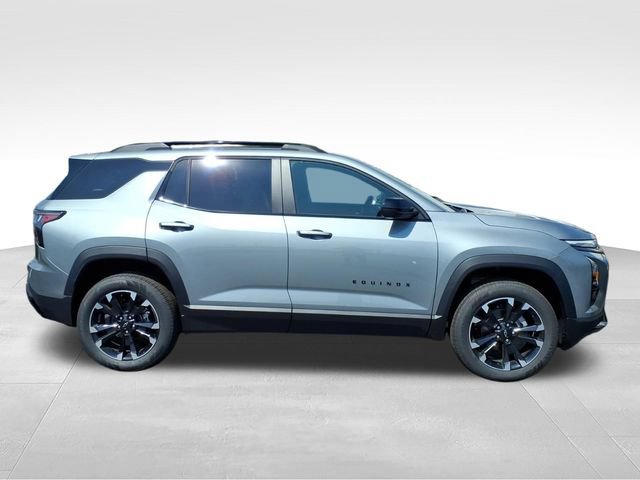 New 2026 Chevrolet Equinox RS AWD/4WD image 2
