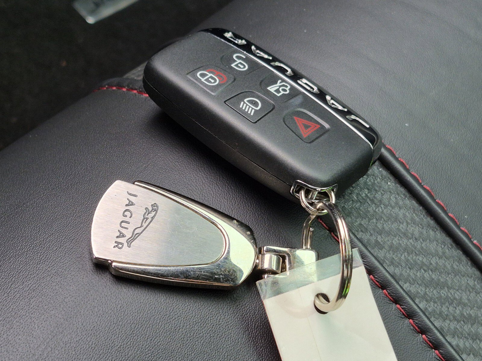 Used 2017 Jaguar F-TYPE R AWD/4WD image 34
