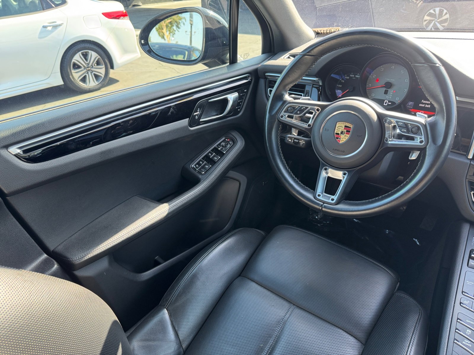 Used 2021 Porsche Macan S w/ Premium Package Plus AWD/4WD image 21