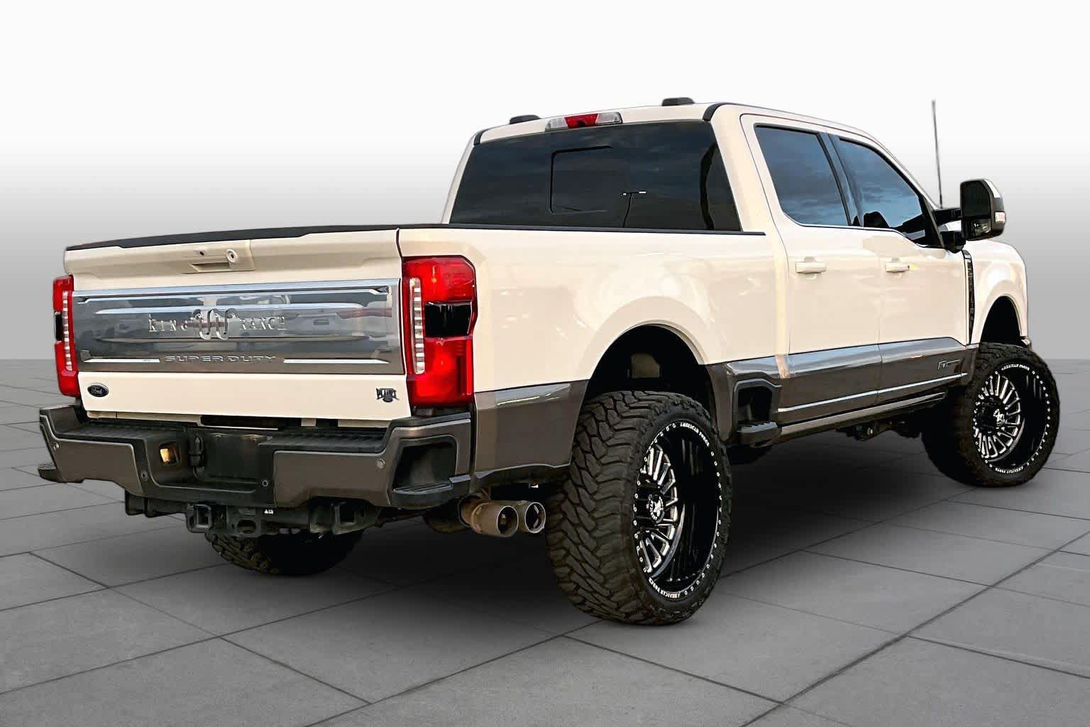 Used 2023 Ford F250 King Ranch w/ FX4 Off-Road Package AWD/4WD image 12