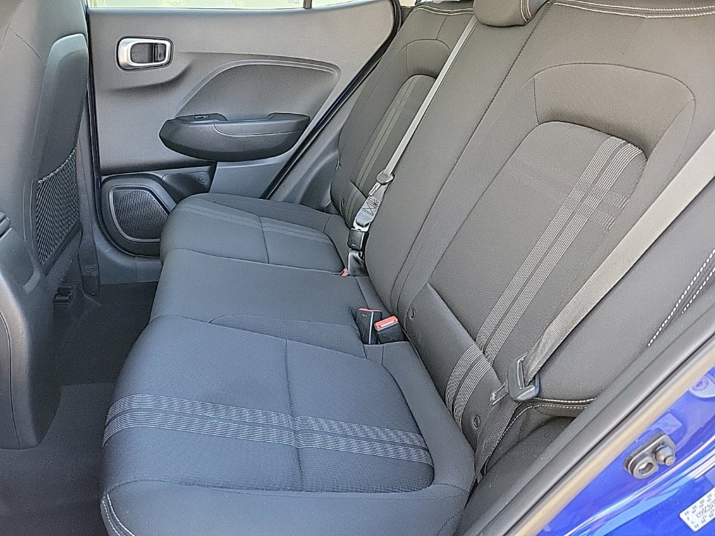 Used 2022 Hyundai Venue SEL w/ Cargo Package FWD image 16