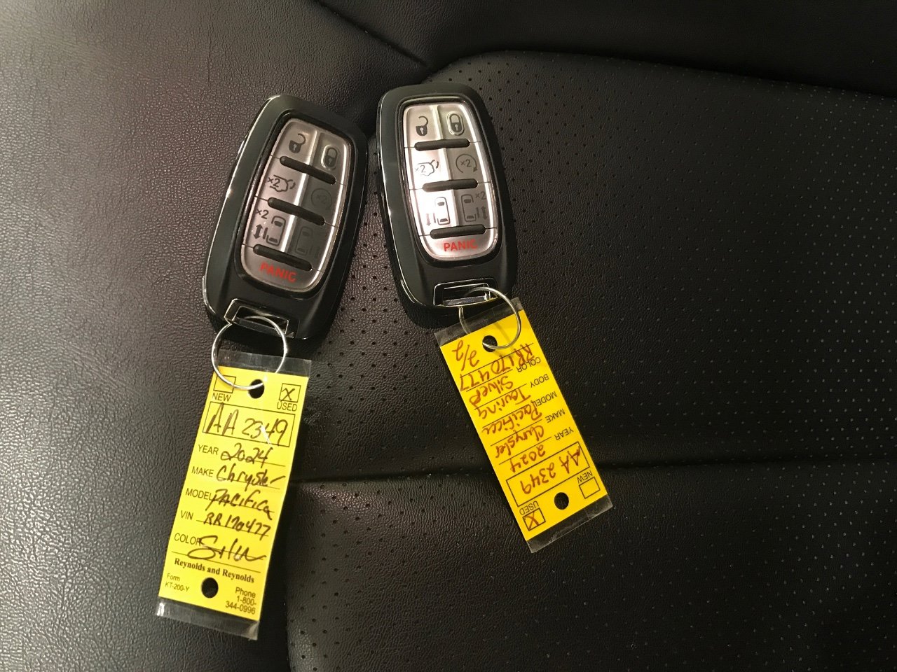 Used 2024 Chrysler Pacifica Touring-L image 35