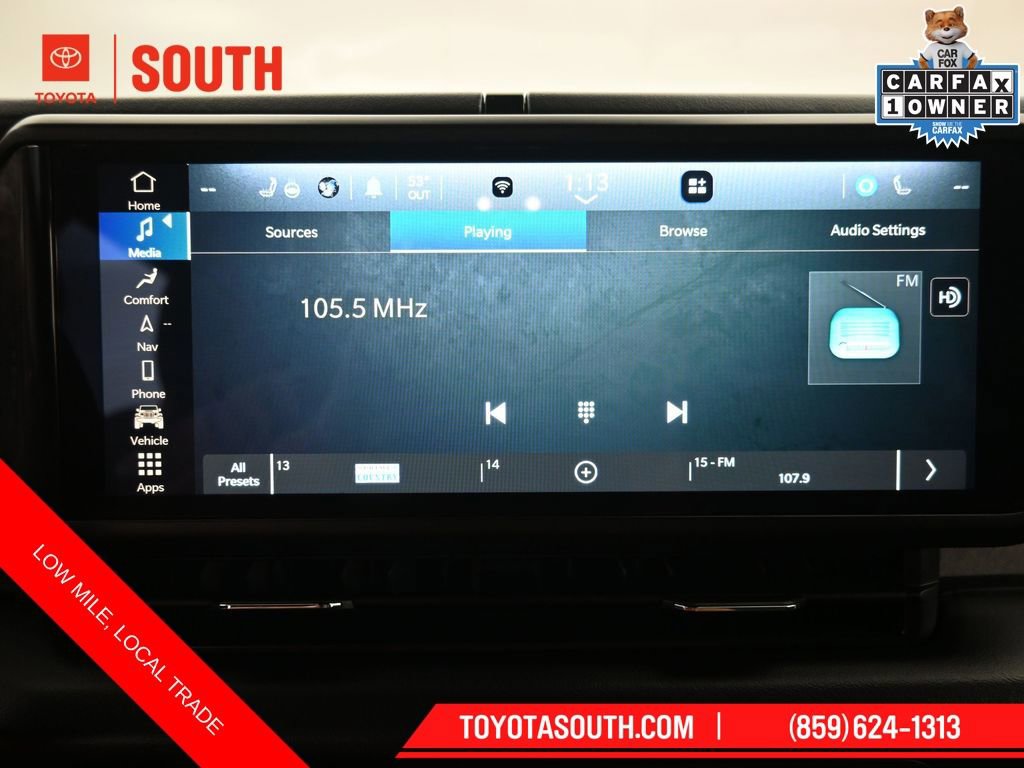 Used 2025 Jeep Wrangler Sahara w/ Technology Group AWD/4WD image 13