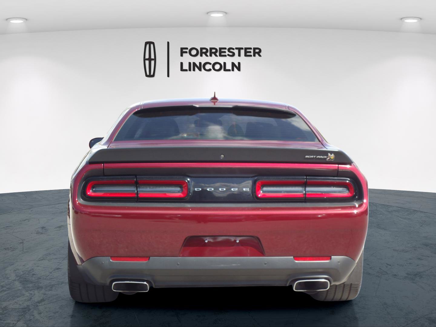 Used 2022 Dodge Challenger R/T Scat Pack RWD image 4