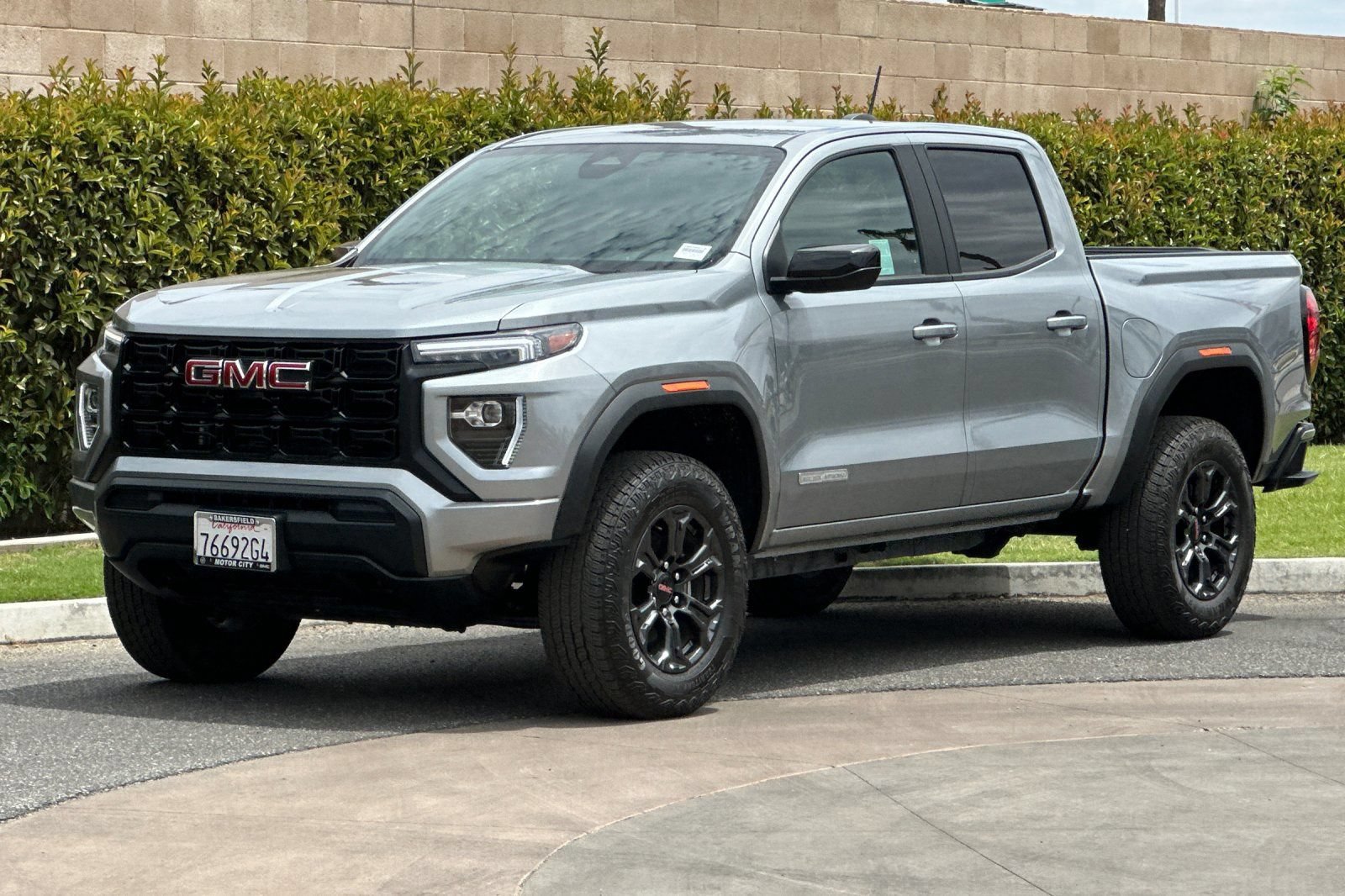 Used 2025 GMC Canyon Elevation RWD image 8
