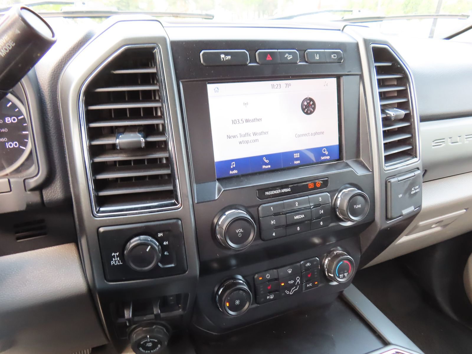 Used 2022 Ford F250 XLT w/ XLT Premium Package AWD/4WD image 23