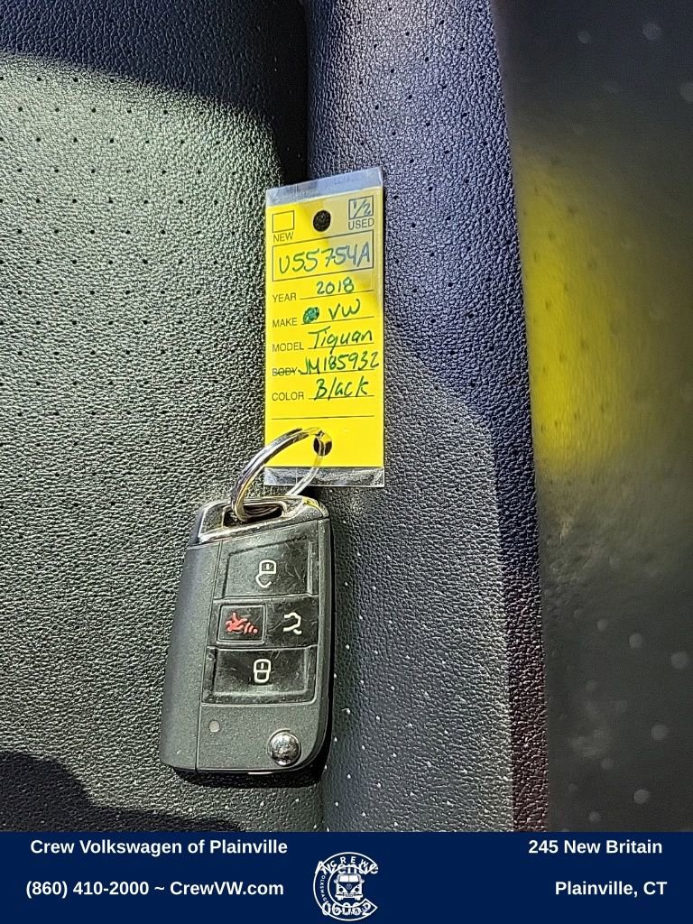 Used 2018 Volkswagen Tiguan SE w/ Panoramic Sunroof Package image 36