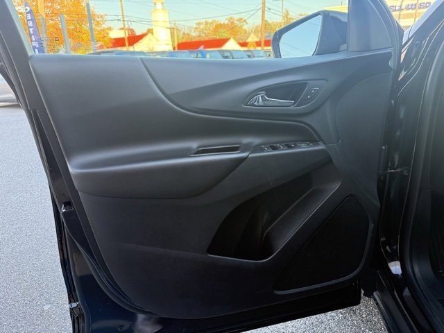 Used 2021 Chevrolet Equinox LT image 34