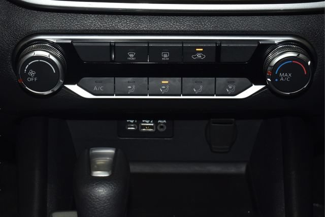 Used 2025 Nissan Altima 2.5 SV FWD image 25