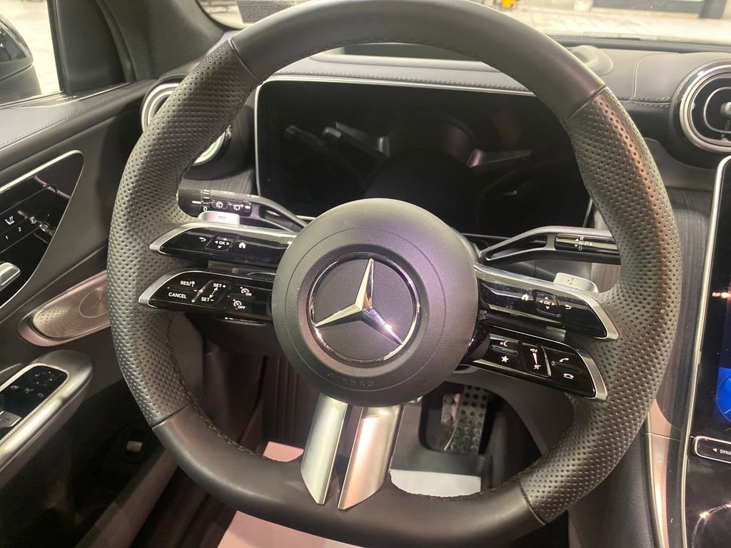 Used 2026 Mercedes-Benz GLC 300 4MATIC image 14
