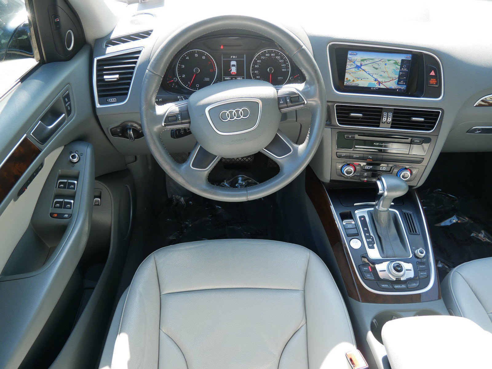 Used 2015 Audi Q5 2.0T Premium Plus w/ Technology Package AWD/4WD image 11