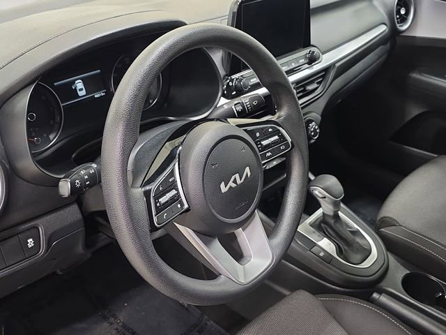 Used 2023 Kia Forte LXS image 14